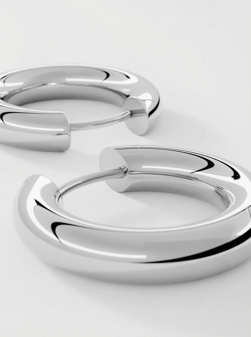 EARRINGS SMALL HOOP