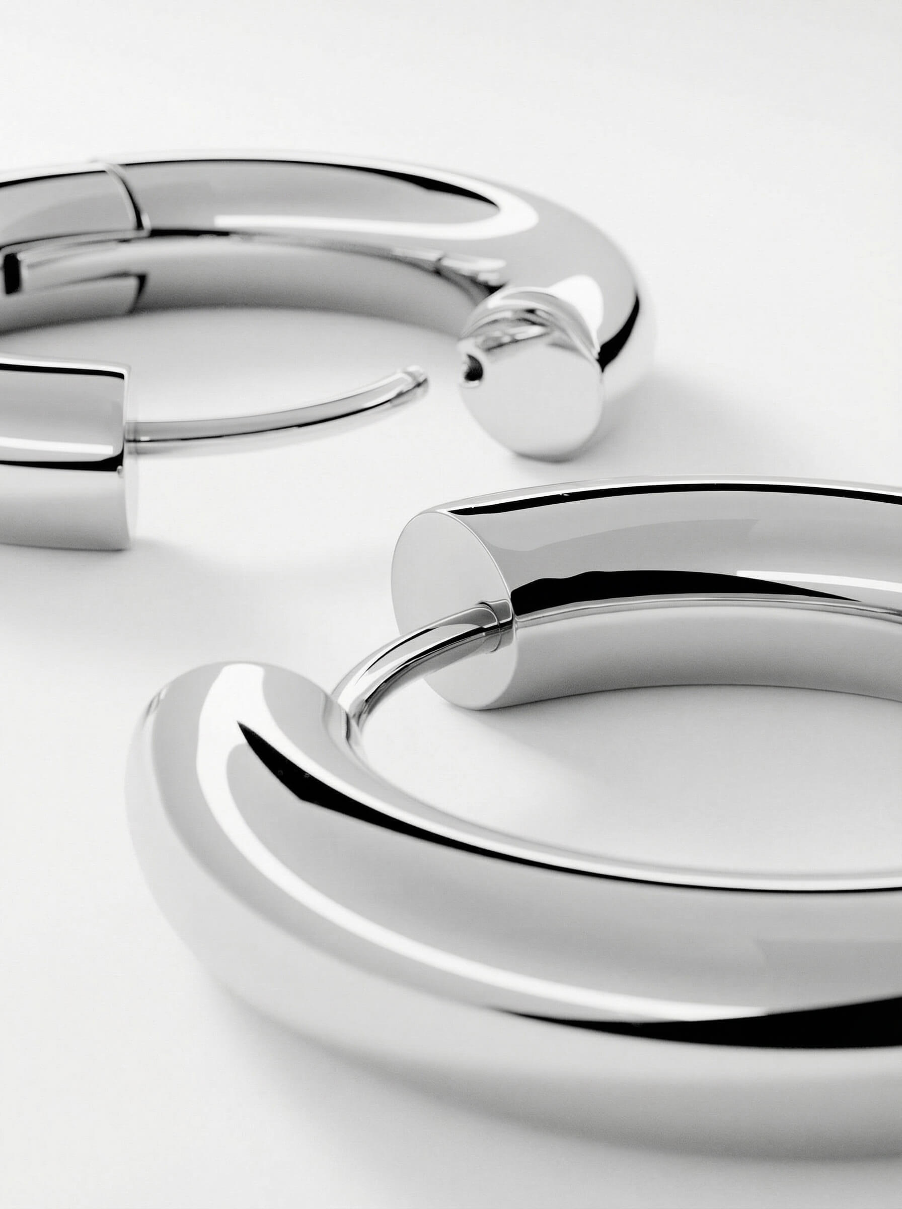 EARRINGS CHUBBY HOOP