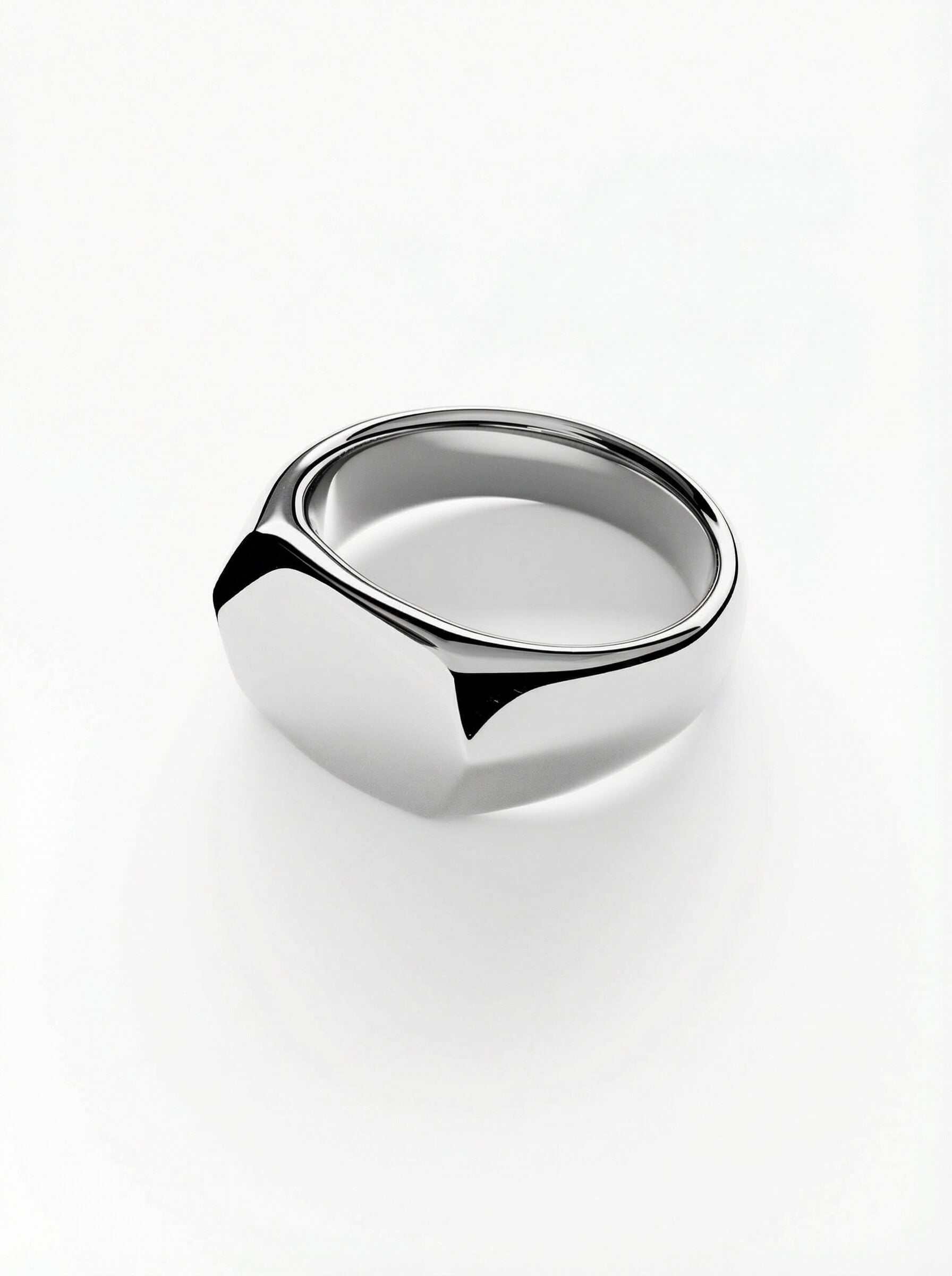 RING MONARCH