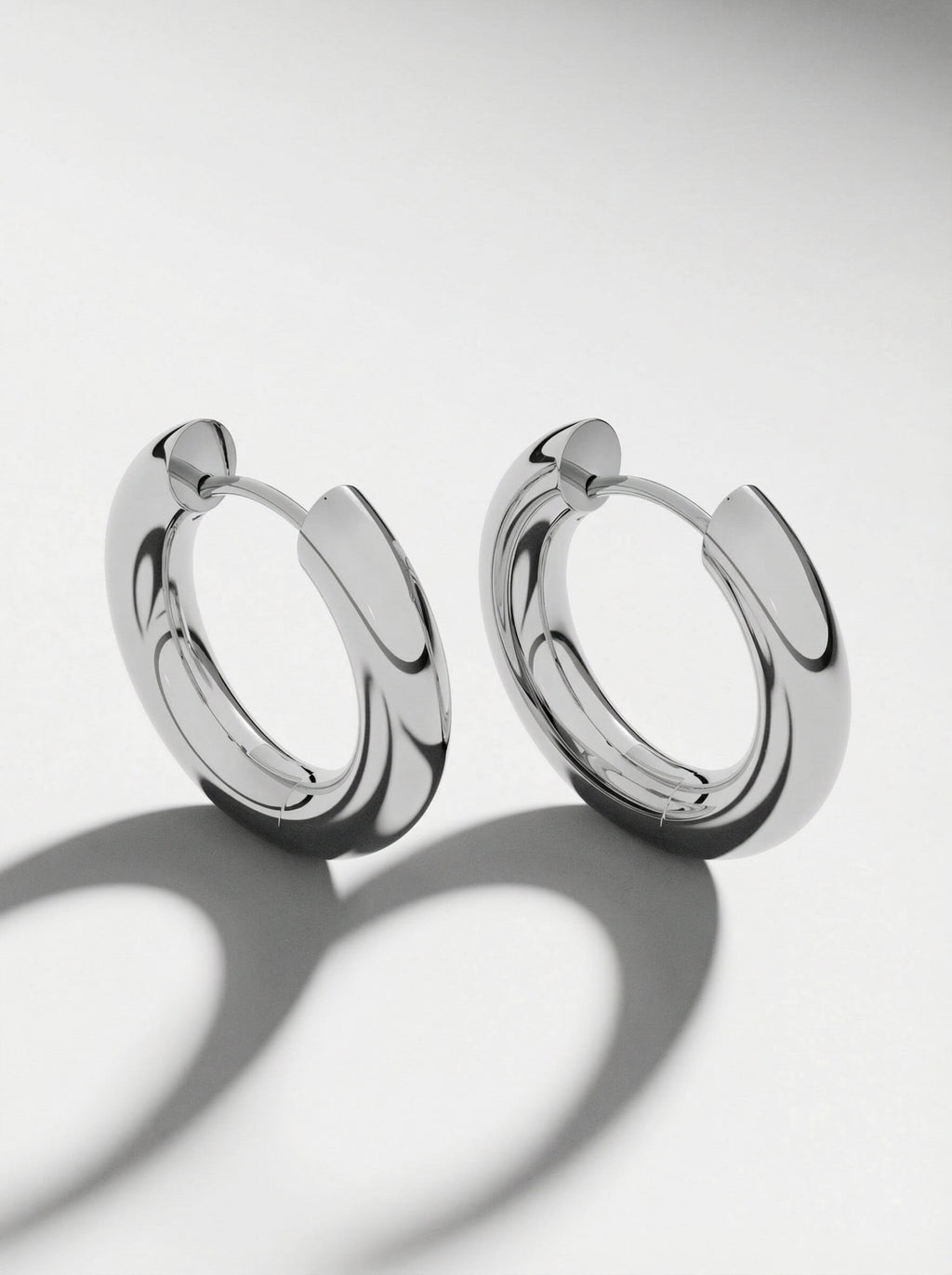 EARRINGS SMALL HOOP