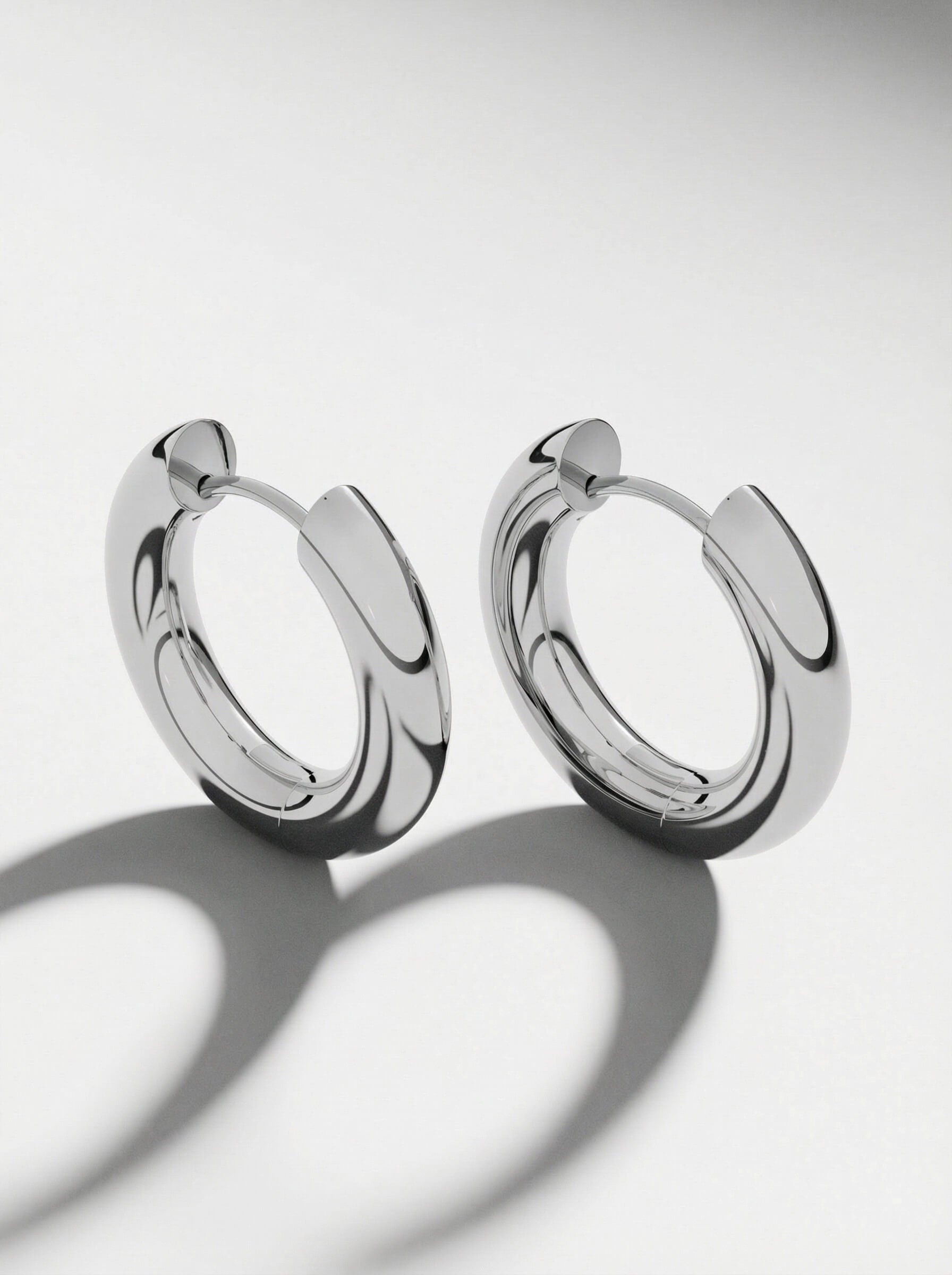 EARRINGS SMALL HOOP