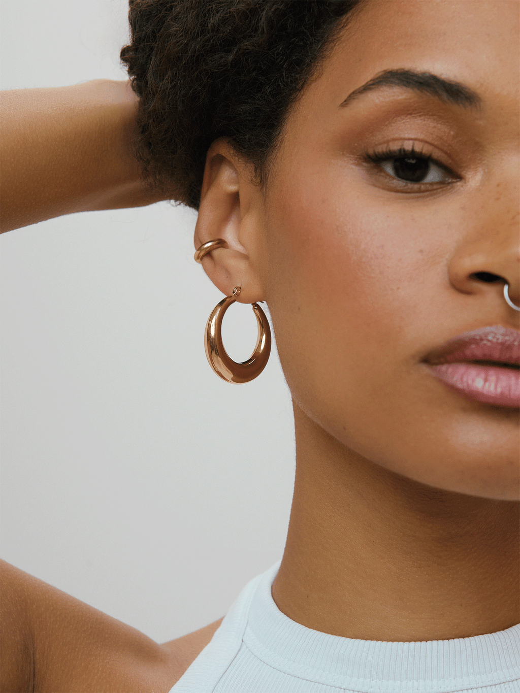 EARRINGS MOON HOOP