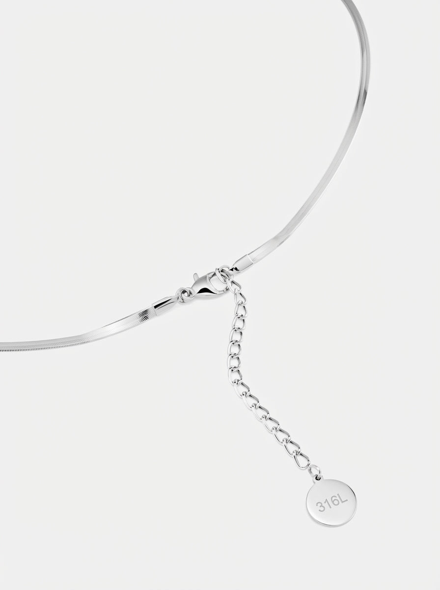 TINY SNAKE CHAIN