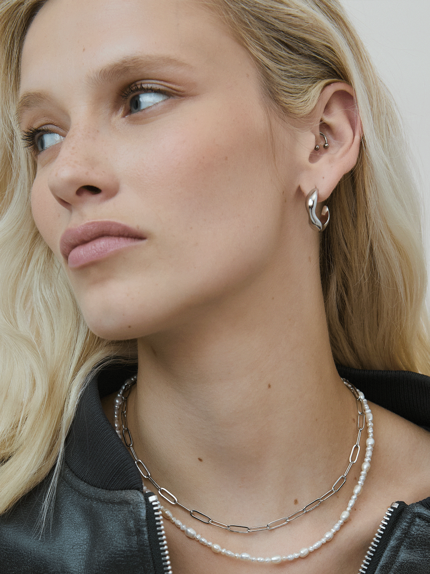 EARRINGS TALON